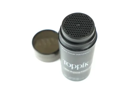 بودر Toppik Hair Fibers لملئ فراغات الشعر في 30 ثانية