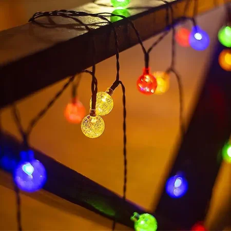 سلسلة كور الكريسماس المضيئة