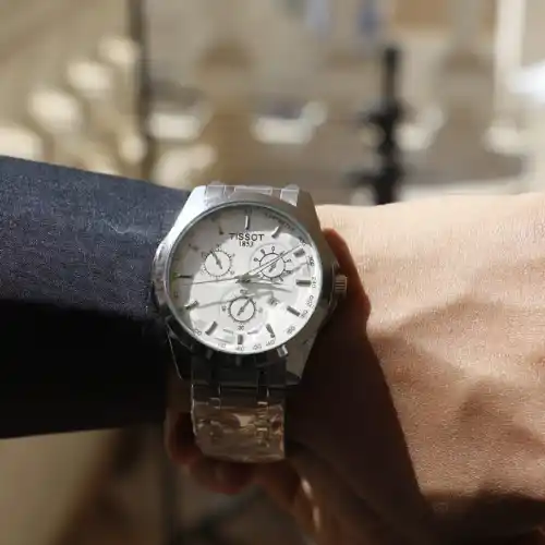 ساعة تيسوت Tissot رجالي ستانلس ستيل بتصميم فاخر