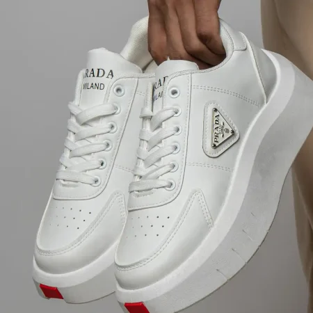 كوتشي رجالي Prada Chunky جلد مستورد نعل بيور بروتان سميك كوتشي رجالي Prada Chunky جلد مستورد نعل بيور بروتان سميك