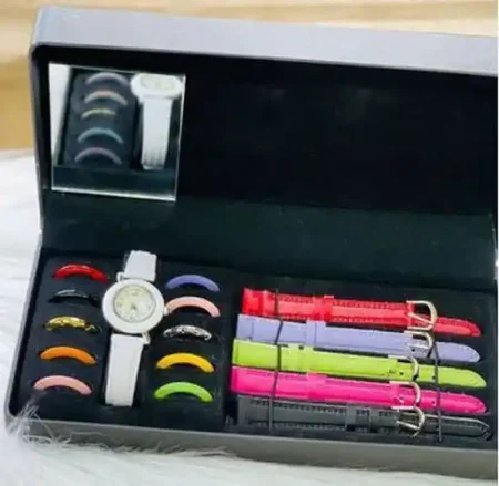طقم ساعة حريمي فخم مع 6 غيارات جلد و11 غطاء اشكال متنوعة
